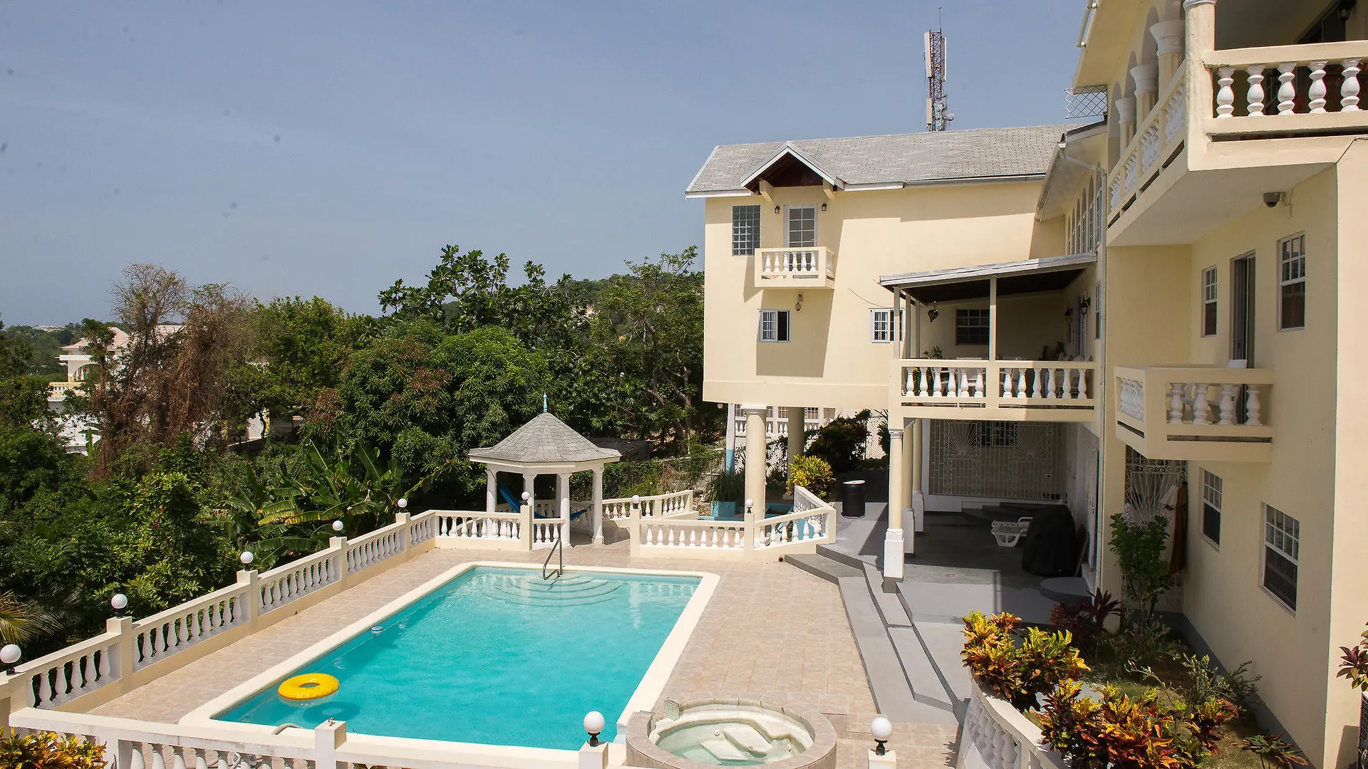 מלון מונטגו ביי The Royal Kensington Villa