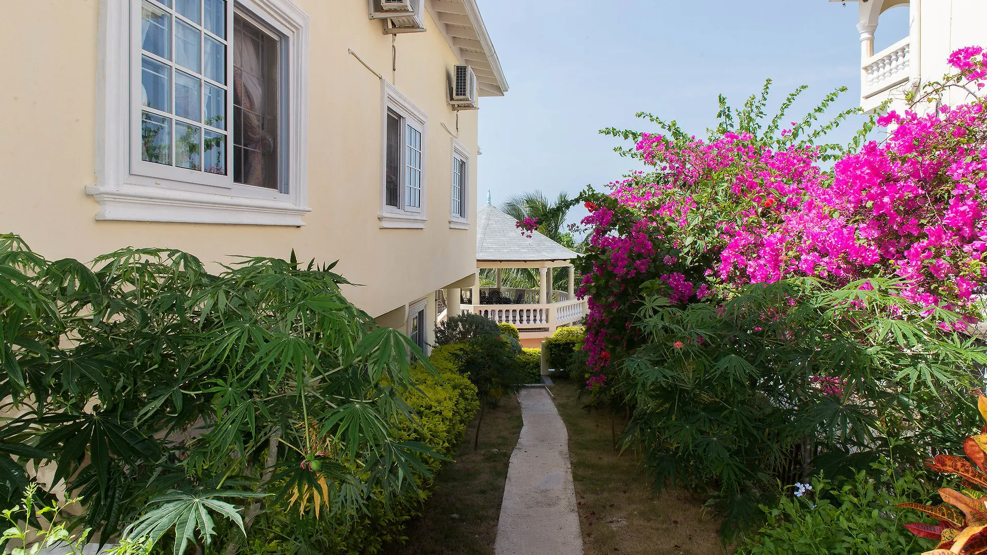 מלון מונטגו ביי The Royal Kensington Villa
