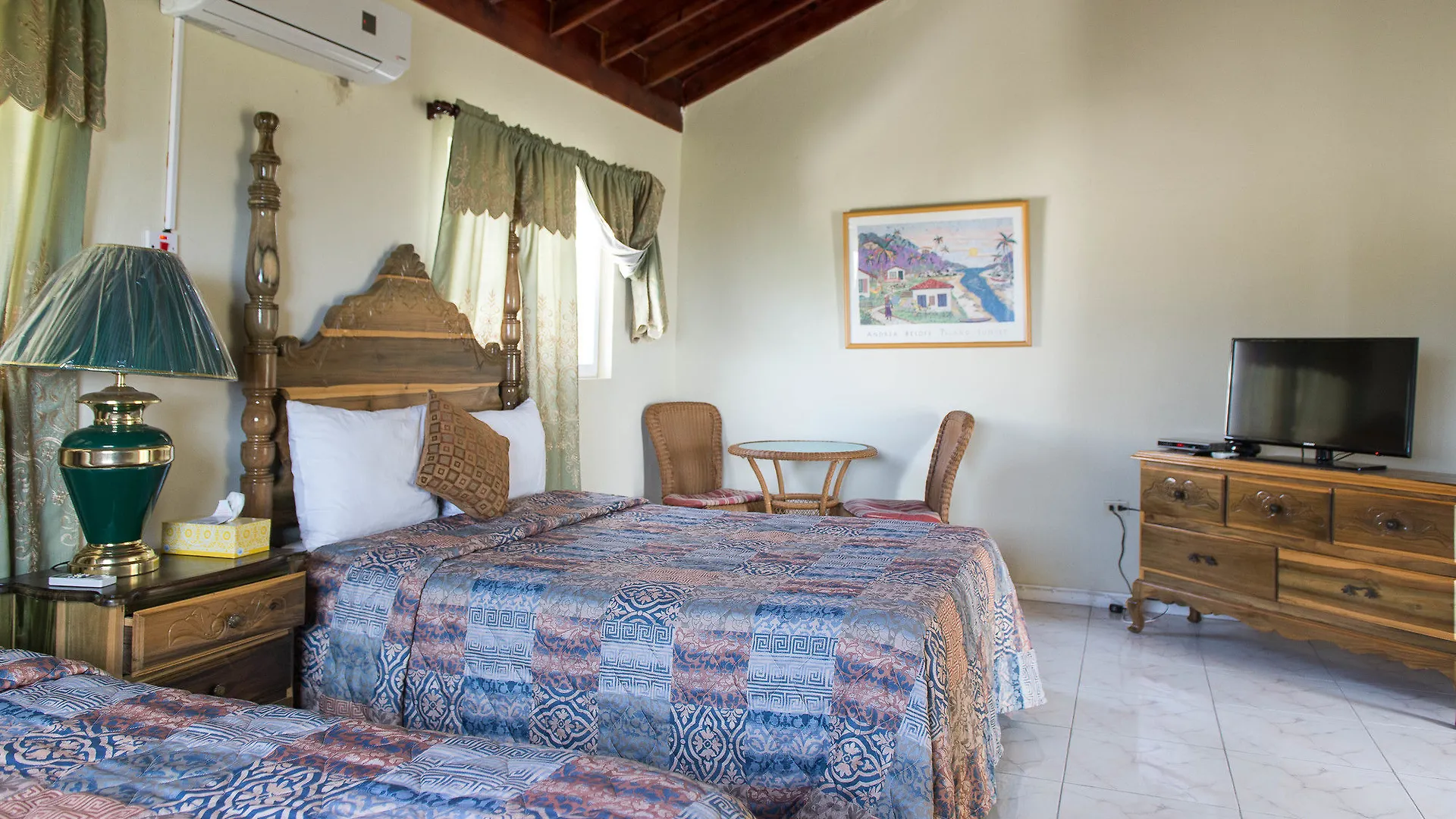 The Royal Kensington Villa Montego Bay Hotel