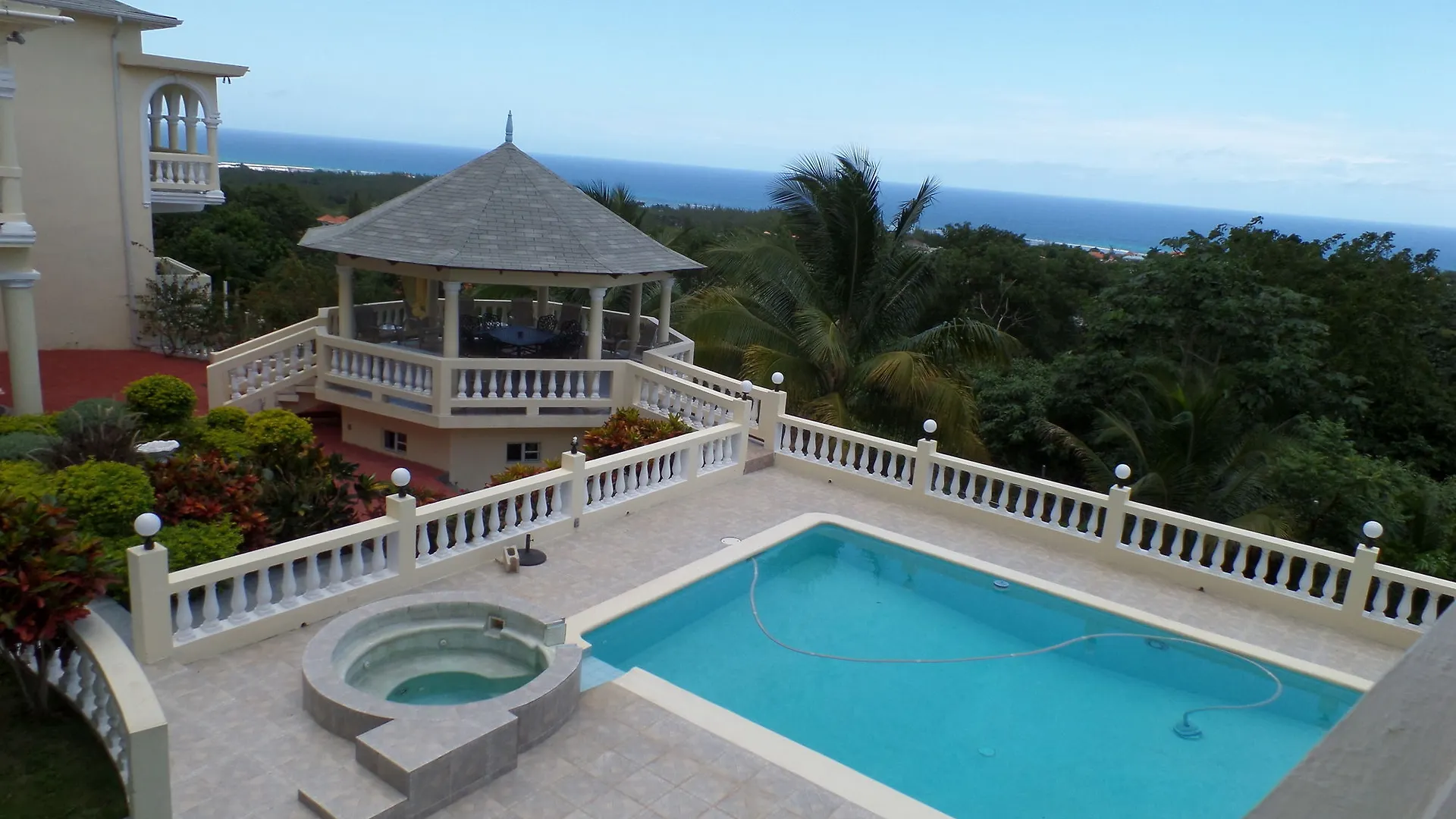 *** Hotel The Royal Kensington Villa Montego Bay Jamaica
